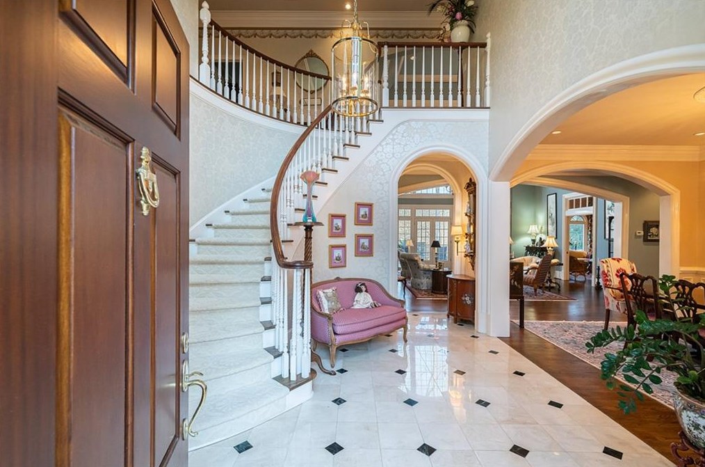 9305 Chandler Blf, Alpharetta, GA 30022-6219