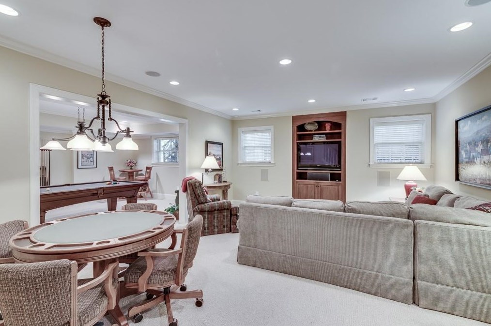 2478 Oakleigh Ct, Atlanta GA  30329 exterior