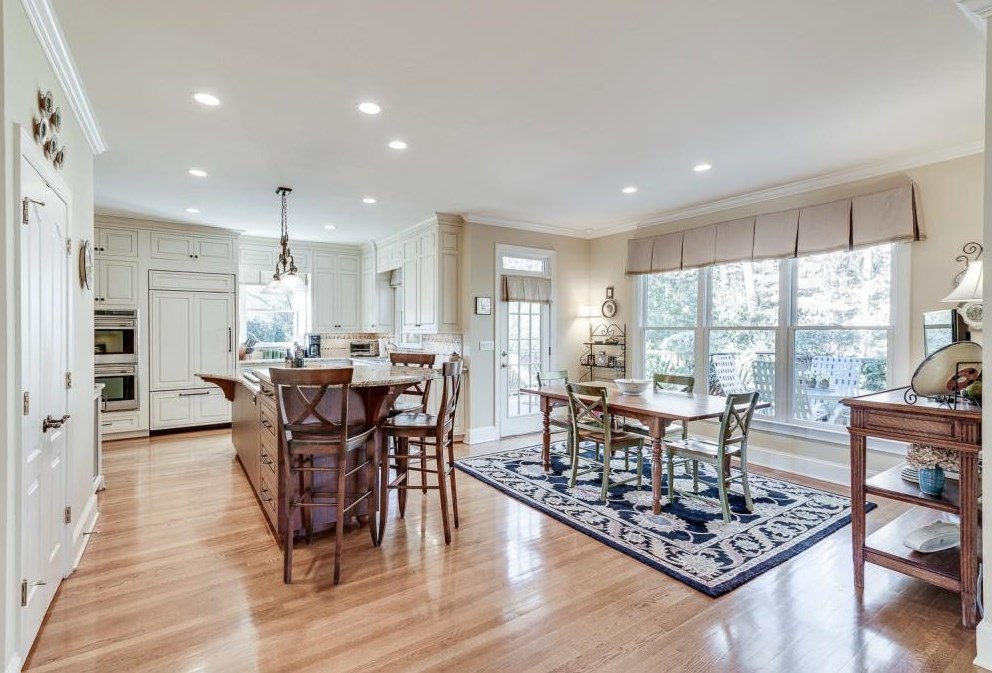 2478 Oakleigh Ct, Atlanta GA  30329 exterior