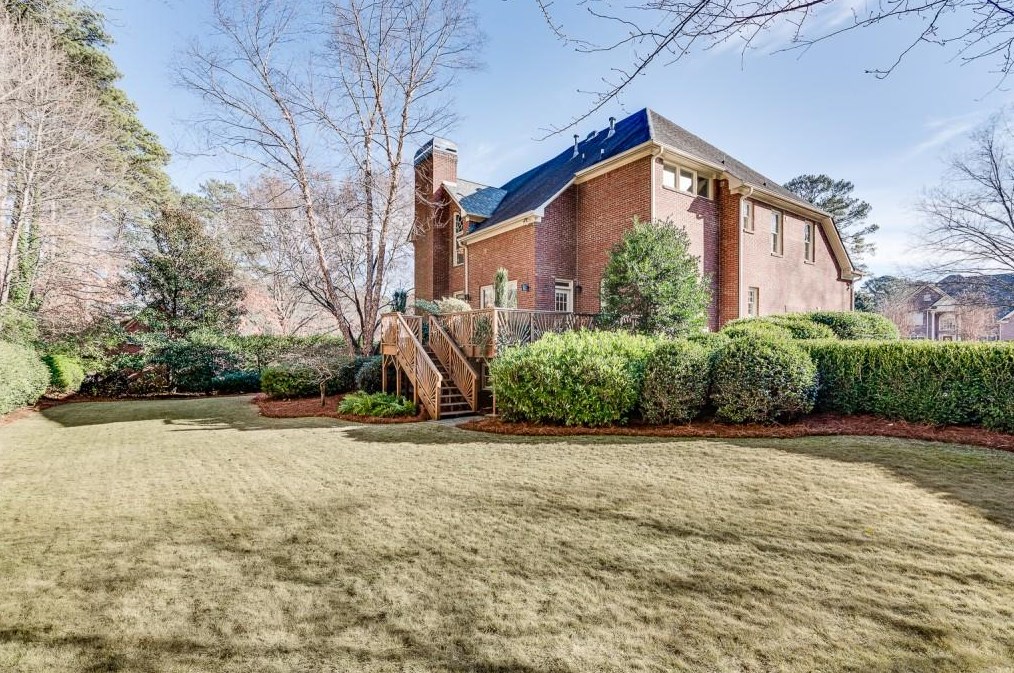 2478 Oakleigh Ct, Atlanta GA  30329 exterior