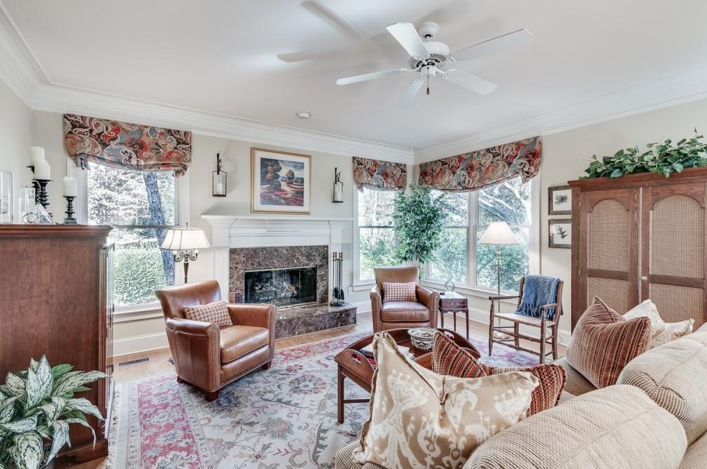 2478 Oakleigh Ct, Atlanta GA  30329 exterior