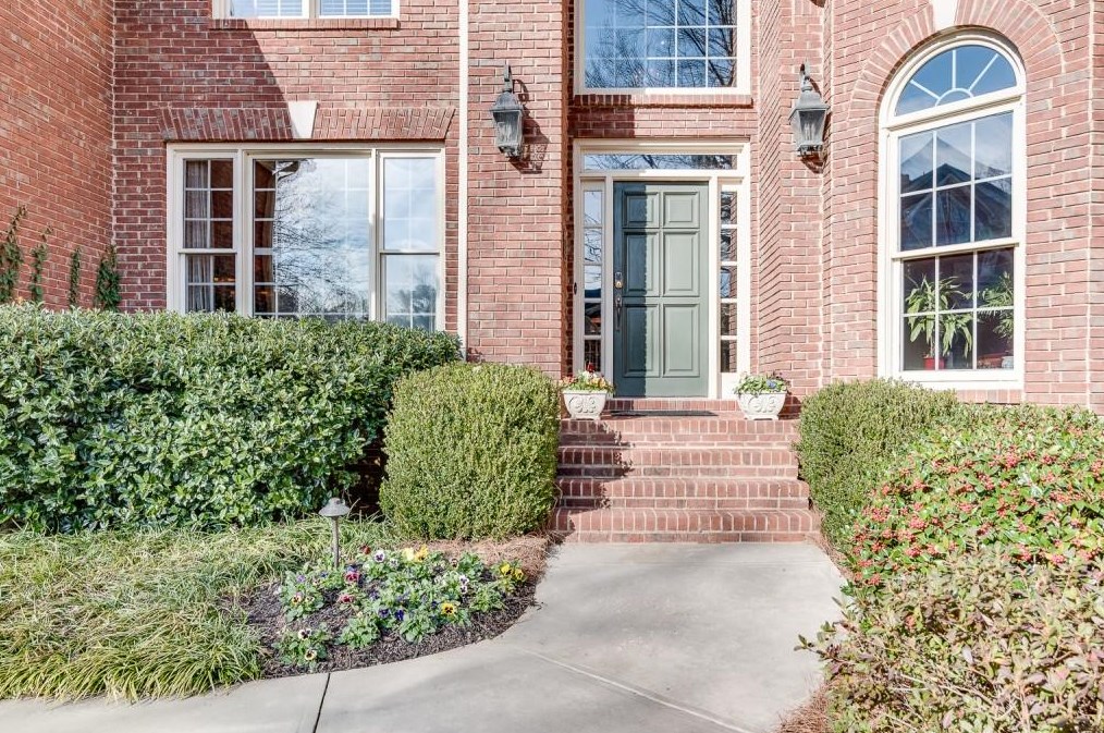 2478 Oakleigh Ct, Atlanta, GA 30345-3874