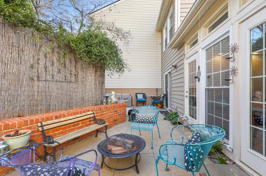 1823 Rockridge Pl, Atlanta, GA 30324-5265