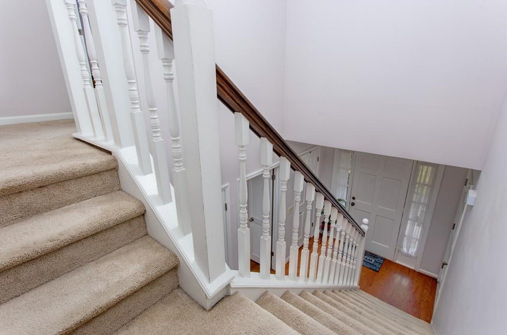 4561 Vlg Oaks Way, Atlanta GA 30338-5711 exterior