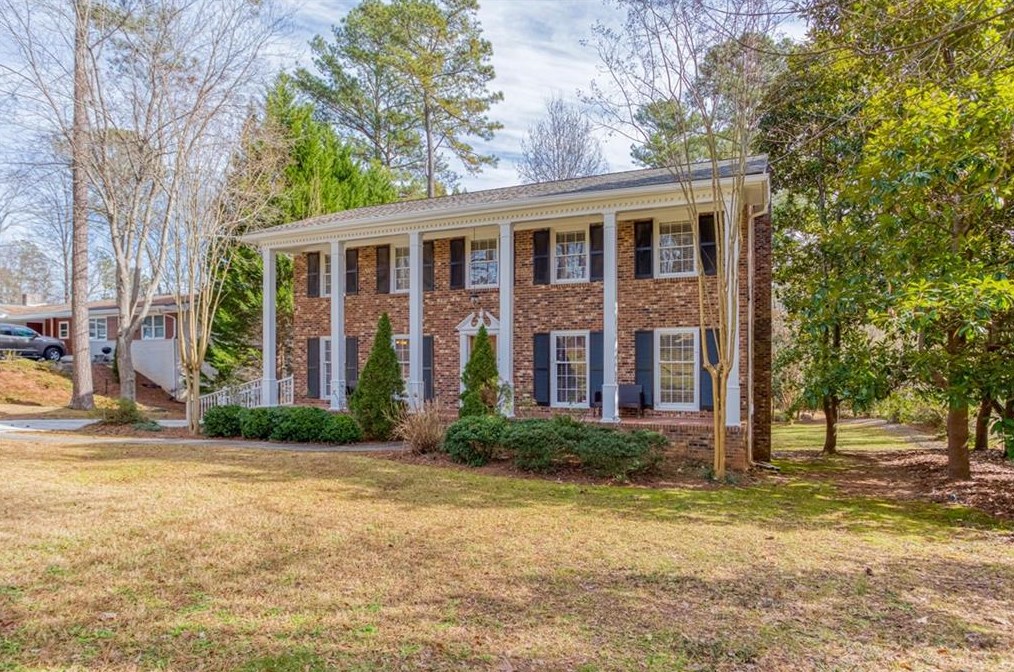 2005 Oak Grove Rd, Atlanta, GA 30345-3842