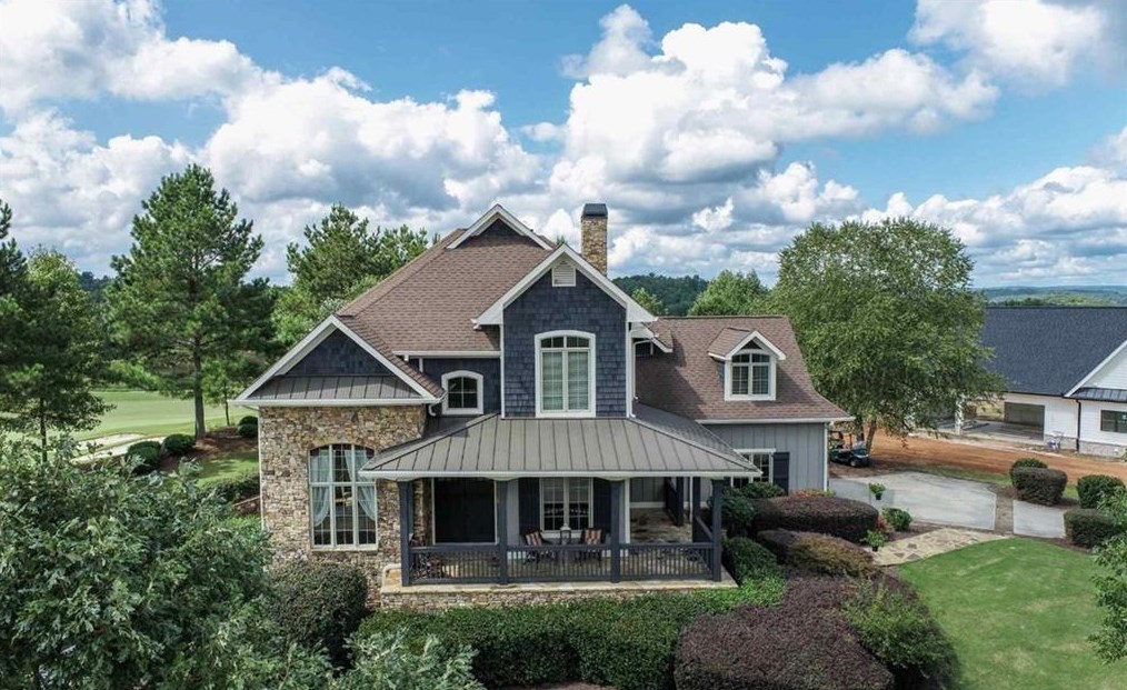 1399 Currahee Club Dr, Toccoa, GA 30577