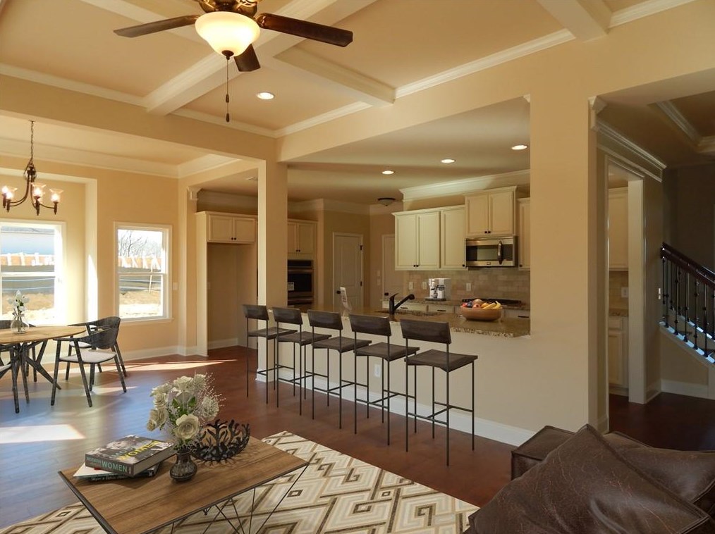 5620 Pleasant Woods Dr, Flowery Branch, GA 30542-8402