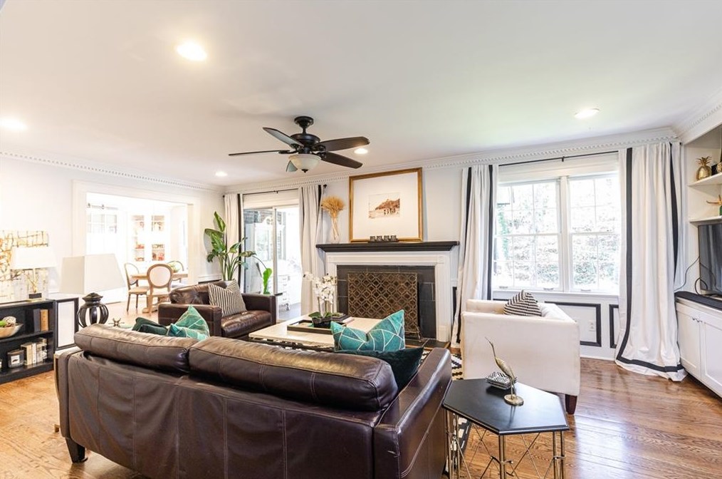 7670 Ryefield Dr, Atlanta GA  30350-5534 exterior