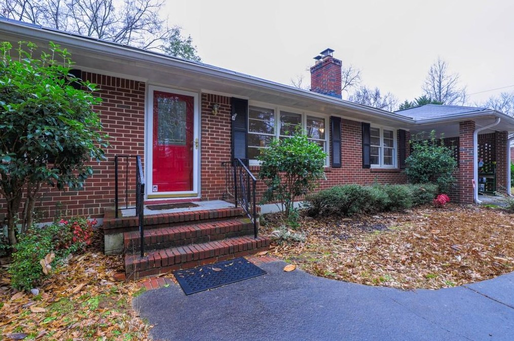 1294 Mclendon Dr, Decatur, GA 30033-3902