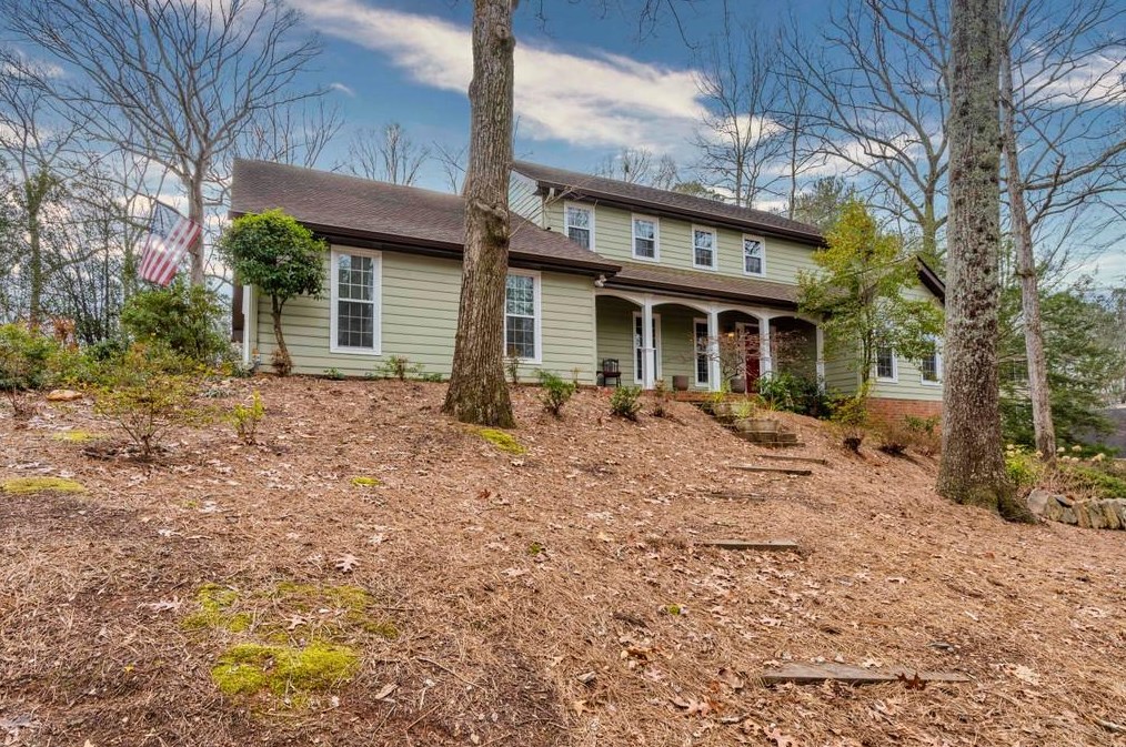 300 Stone Mill Trl, Atlanta, GA 30328-2117