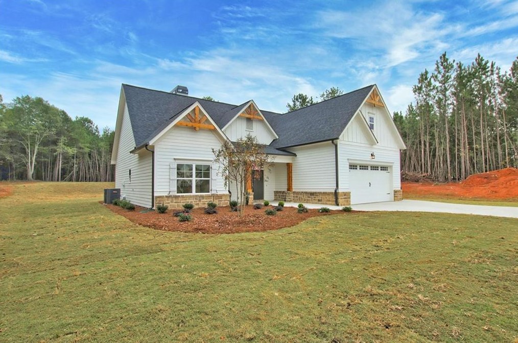 573 Maddox Rd, Winder, GA 30680-2915