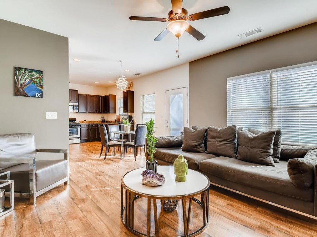 4192 Woodland Park Dr, Atlanta GA  30331 exterior