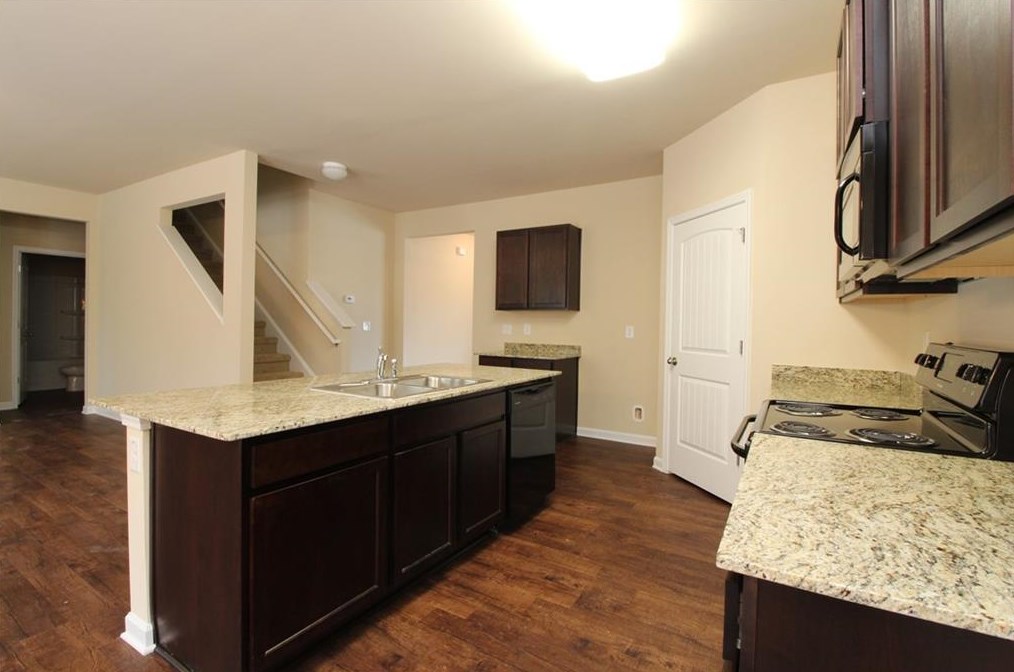 3517 Sycamore Bnd, Decatur GA 30034-4921 exterior