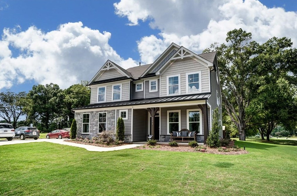 2870 Windsor Knoll Dr, Dacula, GA 30019-7682
