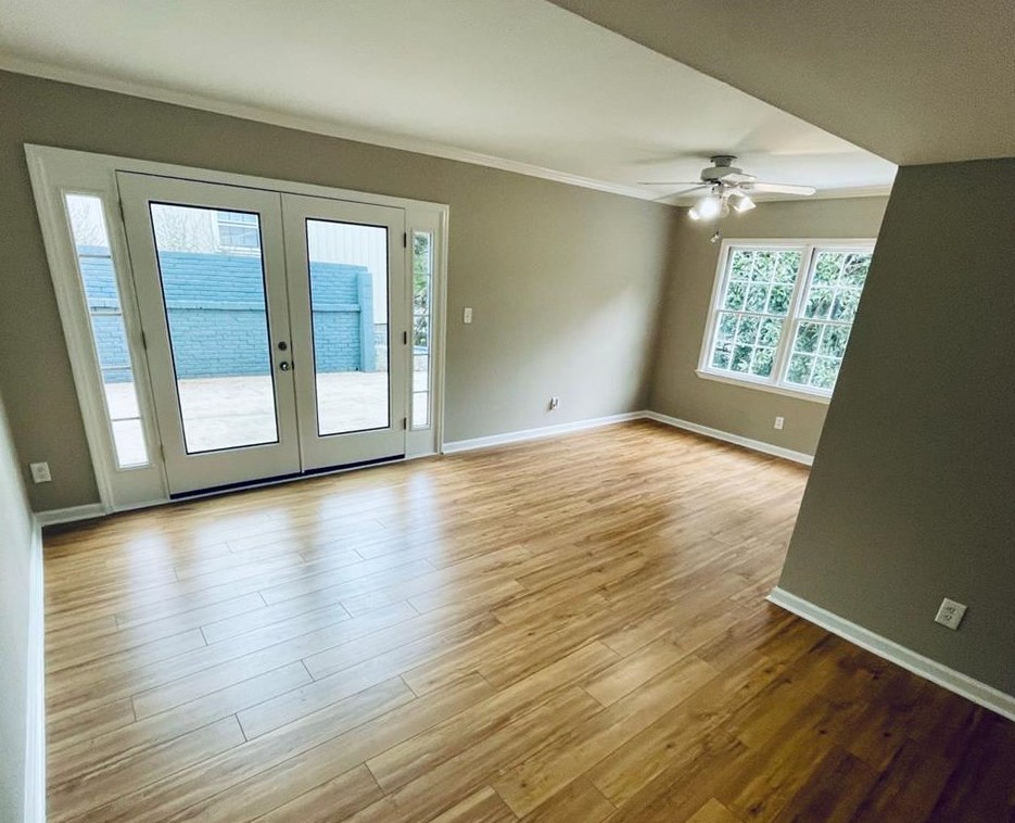 2525 Wilson Woods Dr, Decatur GA  30033-3738 exterior