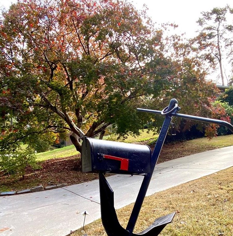 2525 Wilson Woods Dr, Decatur GA  30033-3738 exterior