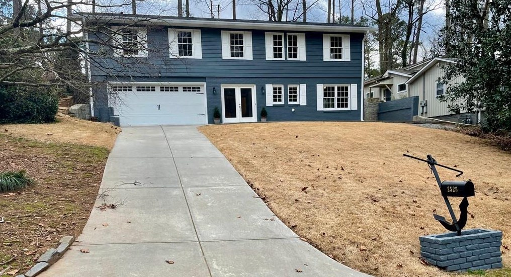 2525 Wilson Woods Dr, Decatur, GA 30033-3738