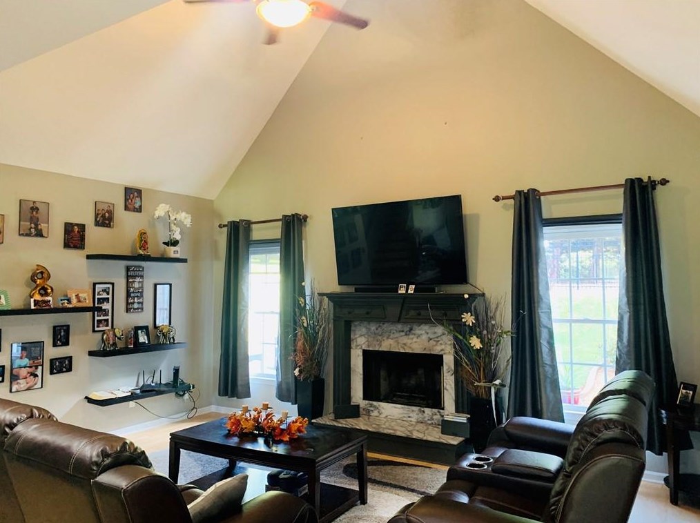 5126 Cash Rd, Flowery Branch, GA 30542-5105