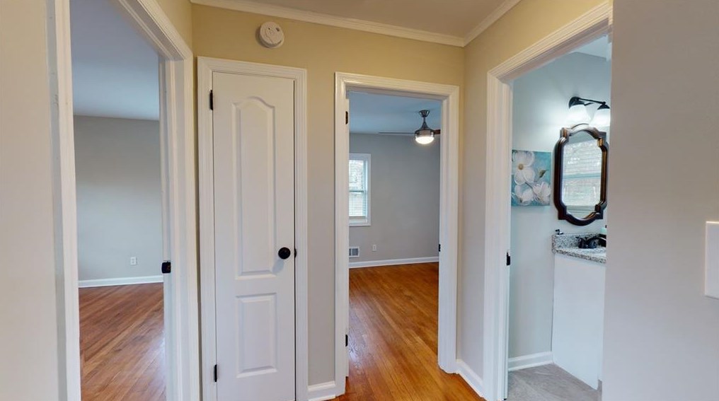 1530 Woodland Cir, Atlanta GA  30316-3160 exterior