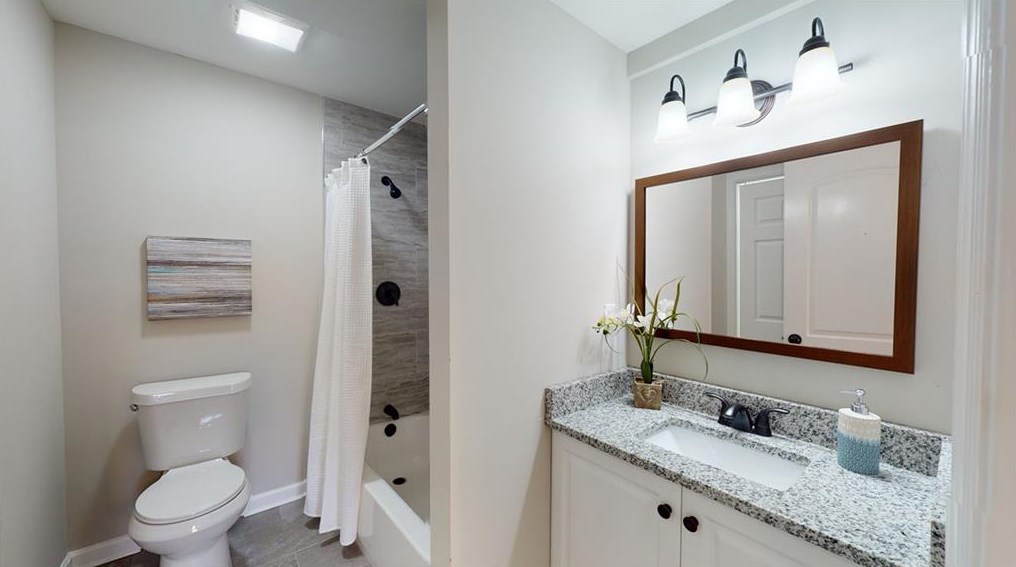 1530 Woodland Cir, Atlanta GA  30316-3160 exterior