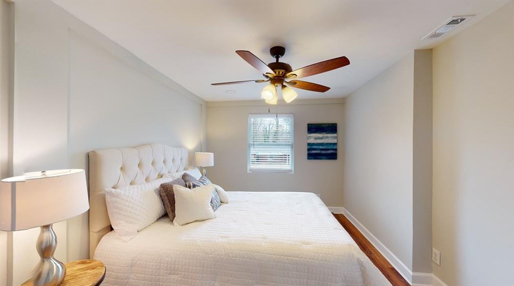 1530 Woodland Cir, Atlanta GA  30316-3160 exterior