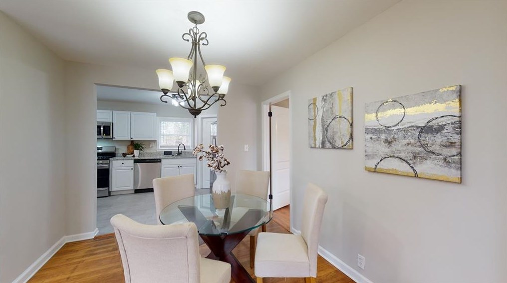 1530 Woodland Cir, Atlanta GA  30316-3160 exterior