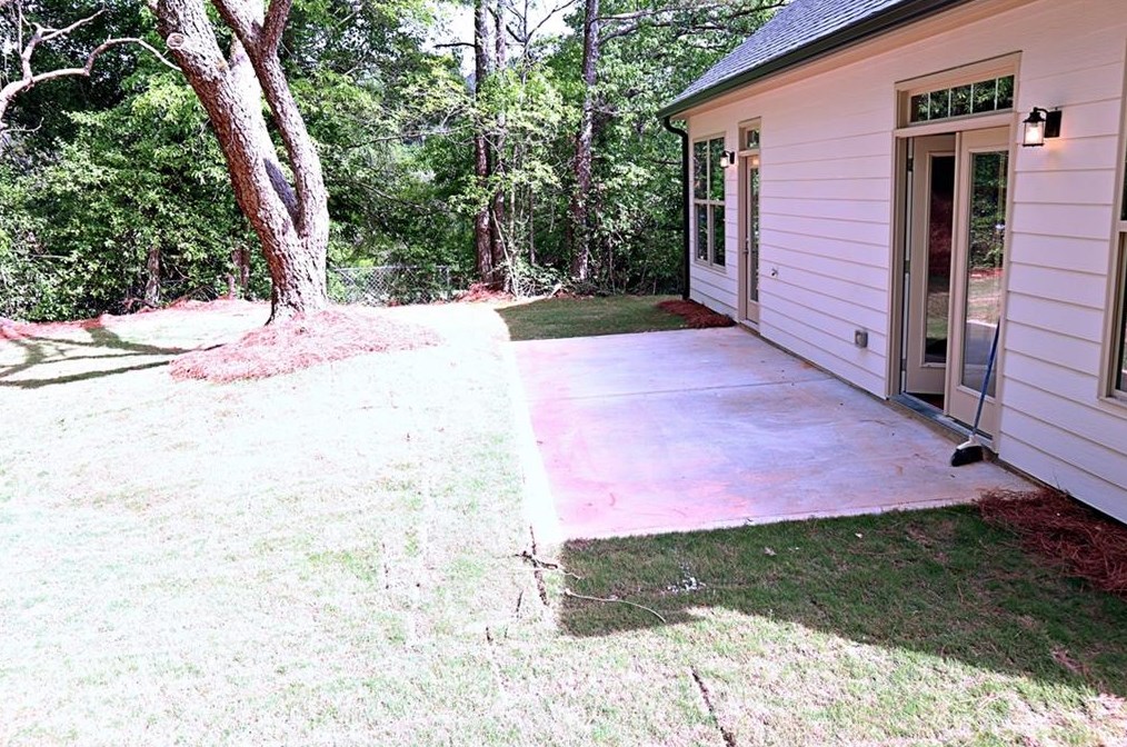 2512 Oak Grove Ln, Lithonia, GA 30078