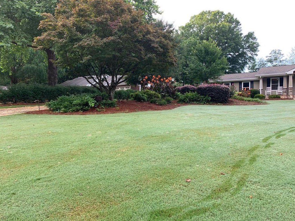 2211 Emerald Dr, Jonesboro, GA 30236-5223