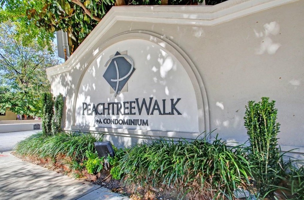 1075 Peachtree Walk, Atlanta GA  30309-4404 exterior
