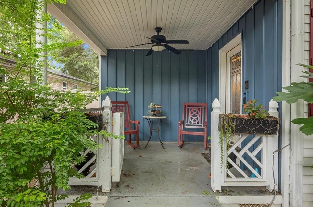 1048 Pine Grove Ave, Atlanta, GA 30319-3314