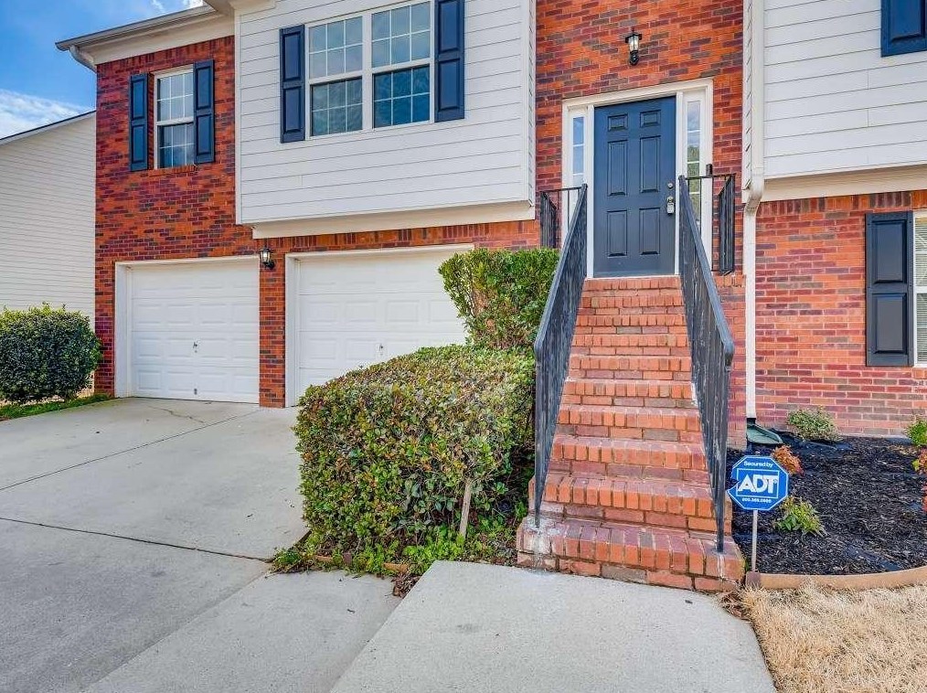 5095 Upper Elm St, Atlanta GA  30349-1669 exterior