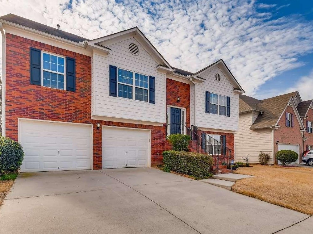 5095 Upper Elm St, Atlanta, GA 30349-1669