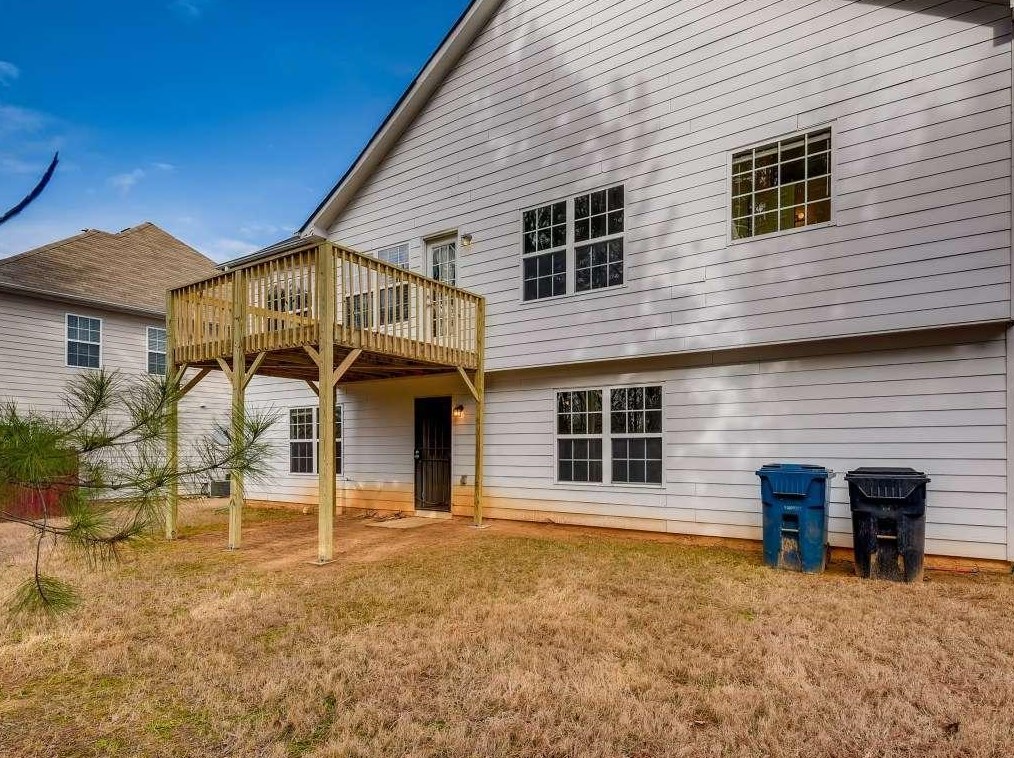 5095 Upper Elm St, Atlanta GA  30349-1686 exterior