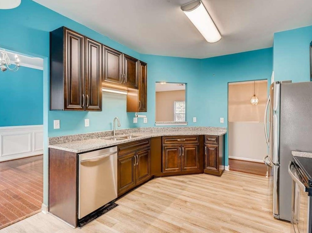 5095 Upper Elm St, Atlanta GA  30349-1686 exterior