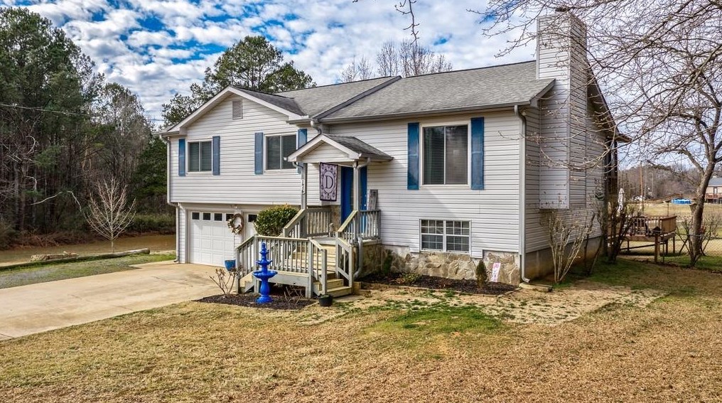 174 Pat Dr, Powder Springs, GA 30127-6161