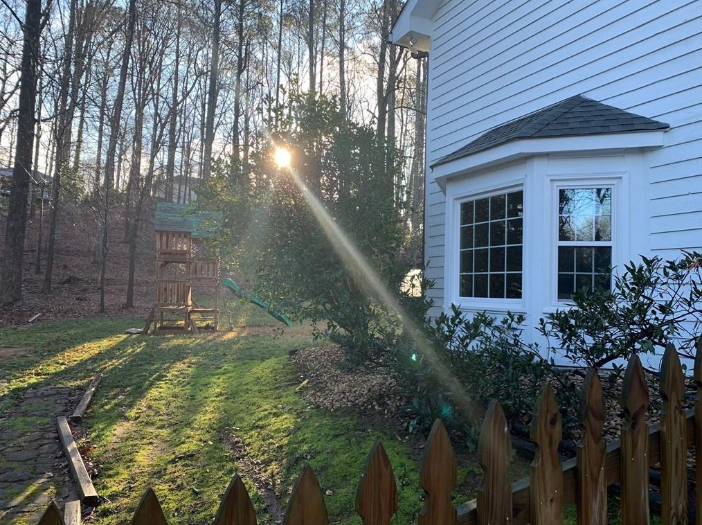 815 Oakstone Trl, Roswell, GA 30075-3333