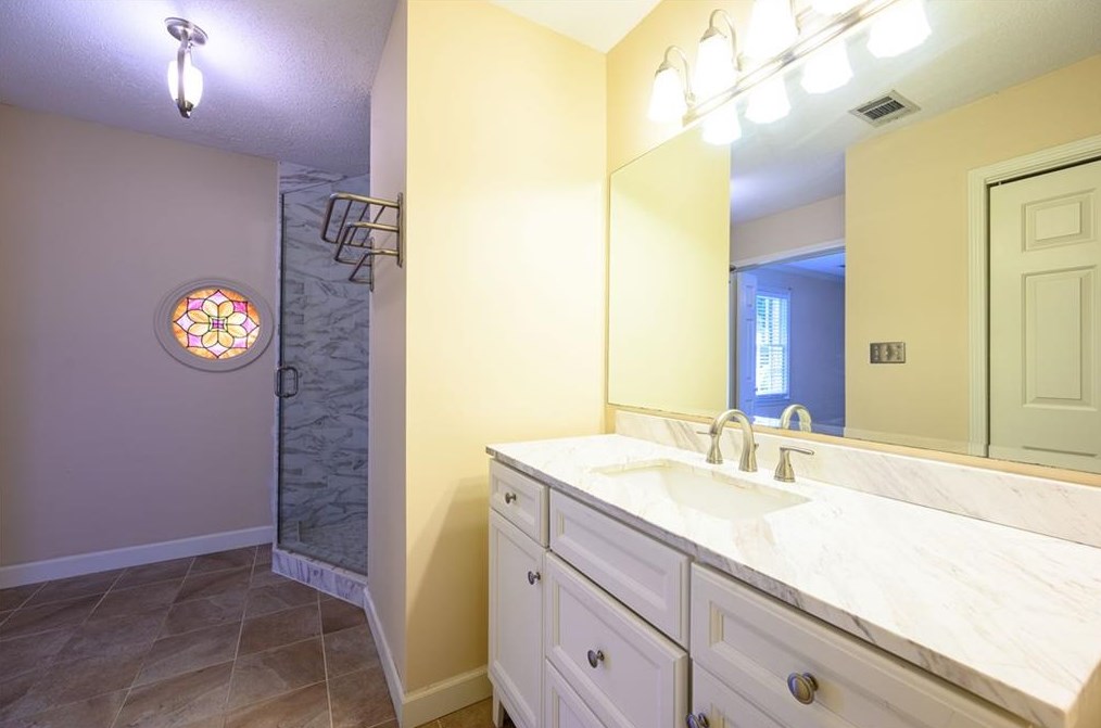 3114 Vinings Rdg Dr, Atlanta GA 30339-3770 exterior