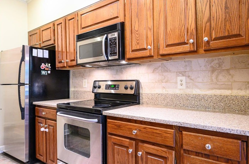 3114 Vinings Rdg Dr, Atlanta GA 30339-3770 exterior