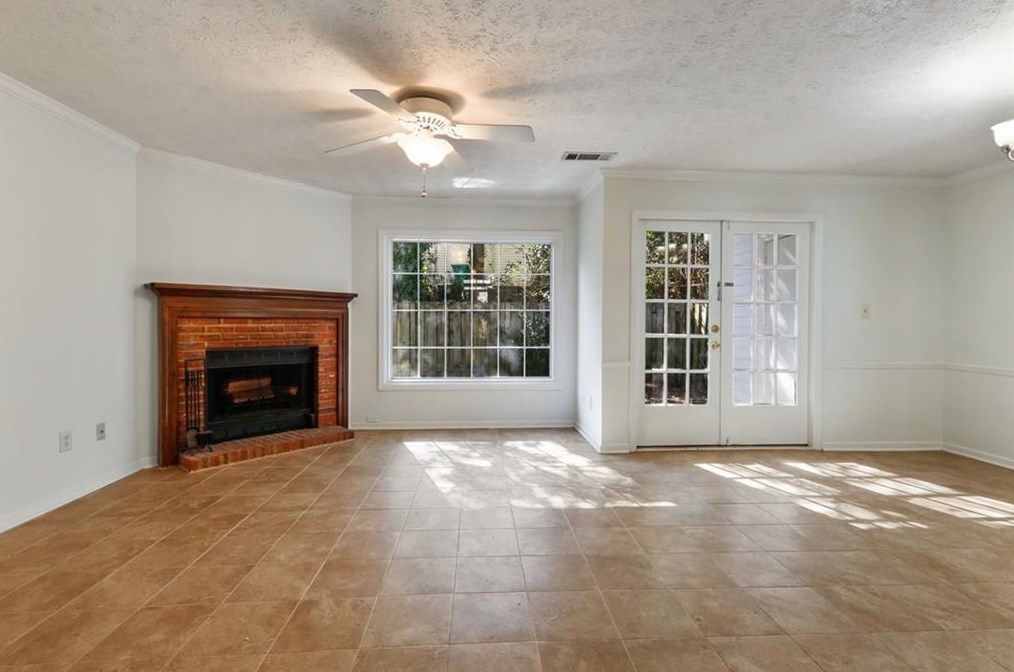 828 Heritage Sq, Decatur GA 30033-4178 exterior