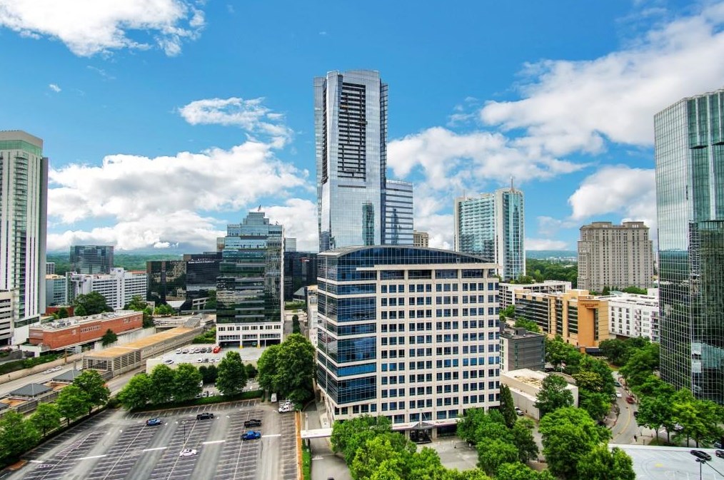 3334 Peachtree Rd, Atlanta GA  30326-6801 exterior