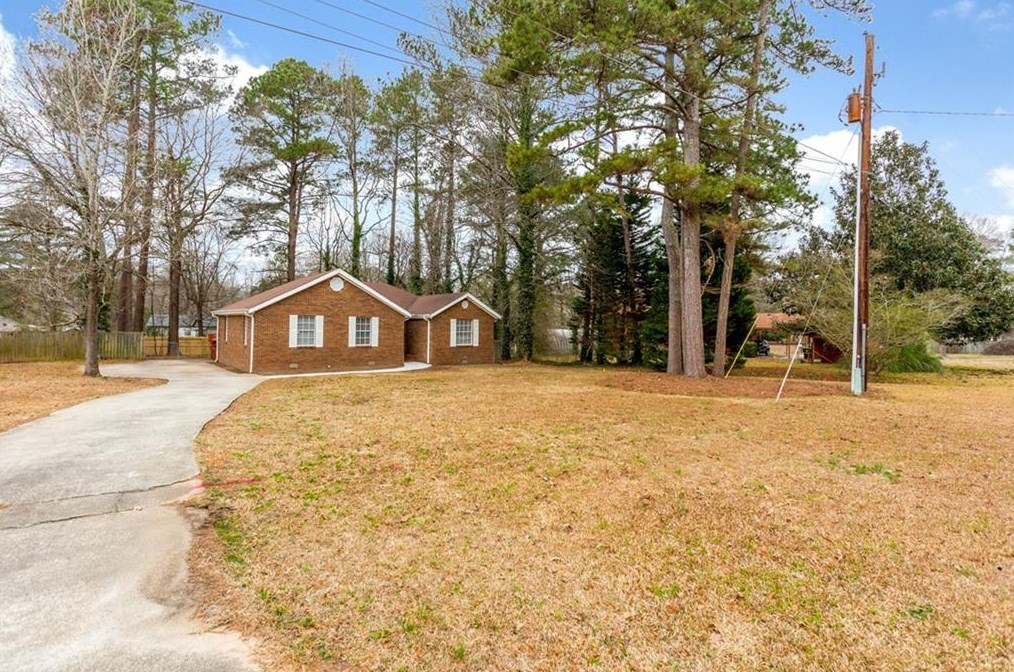 8137 Crane Rd, Jonesboro, GA 30236-3916