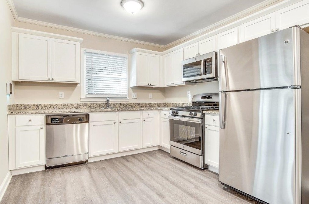 3115 Pinehill Dr, Decatur GA  30032-2801 exterior