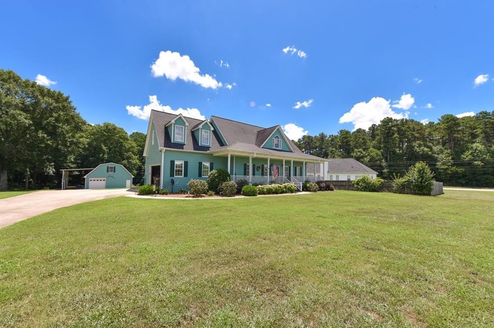 933 Boone Rd, Hoschton, GA 30548-1821