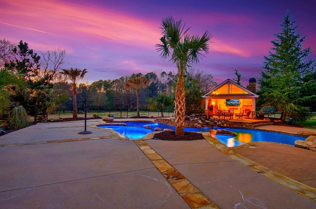 13760 Brittle Rd, Alpharetta GA 30004-3505 exterior