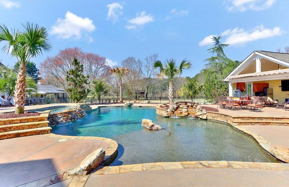 13760 Brittle Rd, Alpharetta GA 30004-3505 exterior