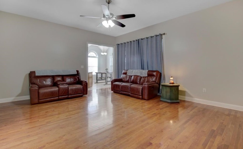 203 Brianna Blvd, Calhoun GA 30701-5009 exterior