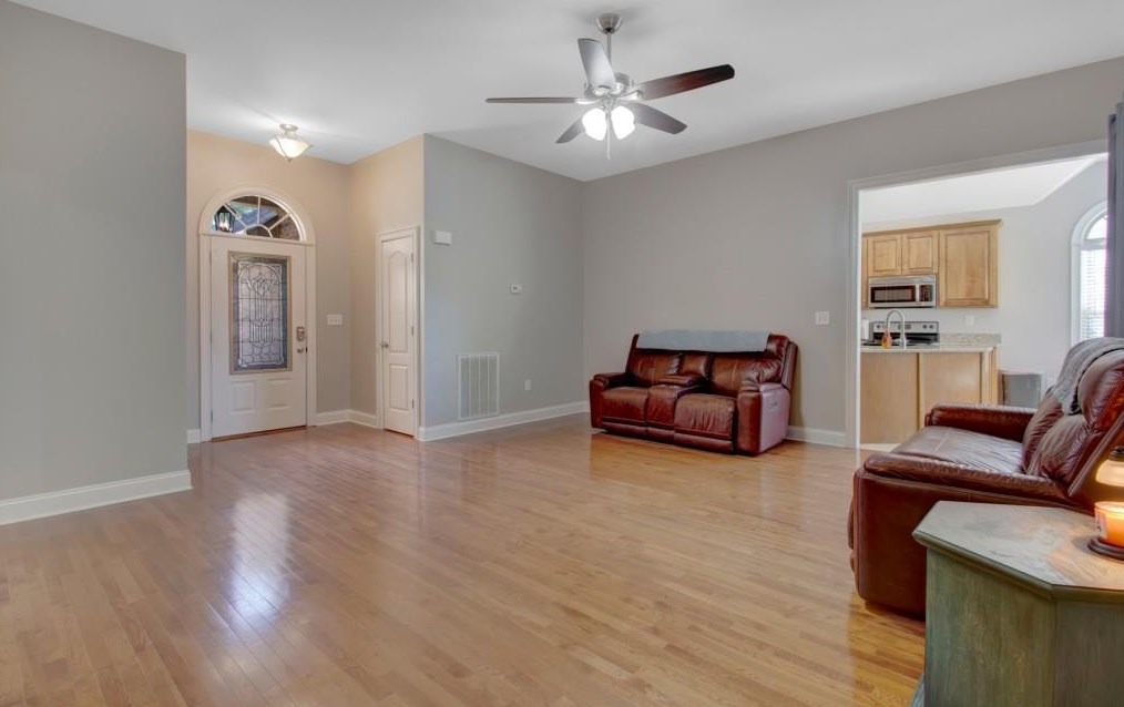 203 Brianna Blvd, Calhoun GA 30701-5009 exterior