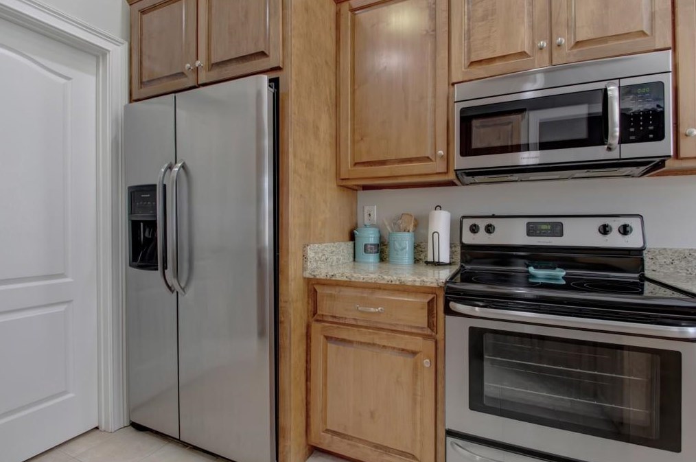 203 Brianna Blvd, Calhoun GA 30701-5009 exterior