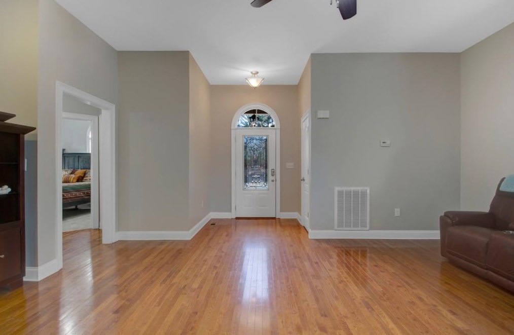 203 Brianna Blvd, Calhoun GA 30701-5009 exterior