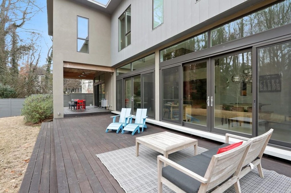 1835 Wellbourne Dr, Atlanta GA  30324-4900 exterior